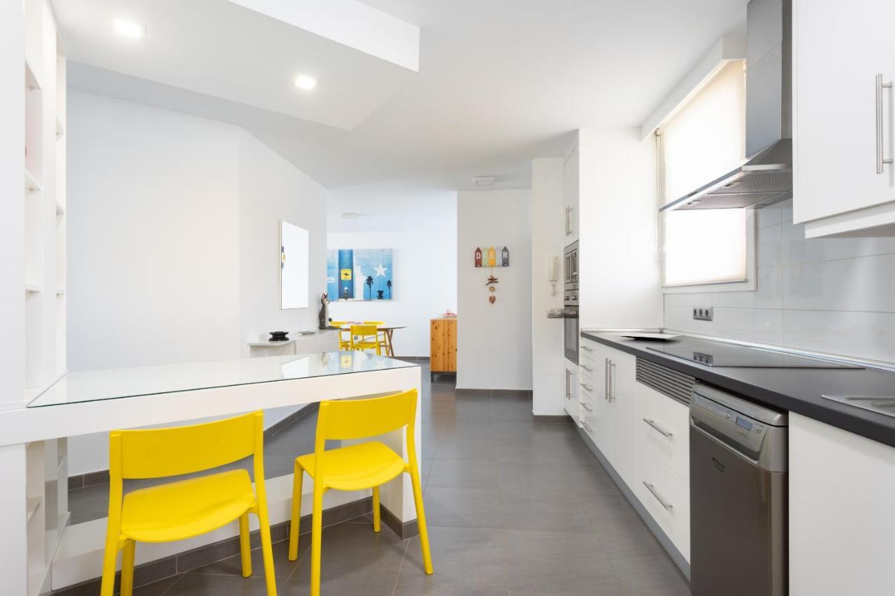 Апартаменты Frontline Penthouse With Heated Pool And Parking Лос Кристианос Экстерьер фото
