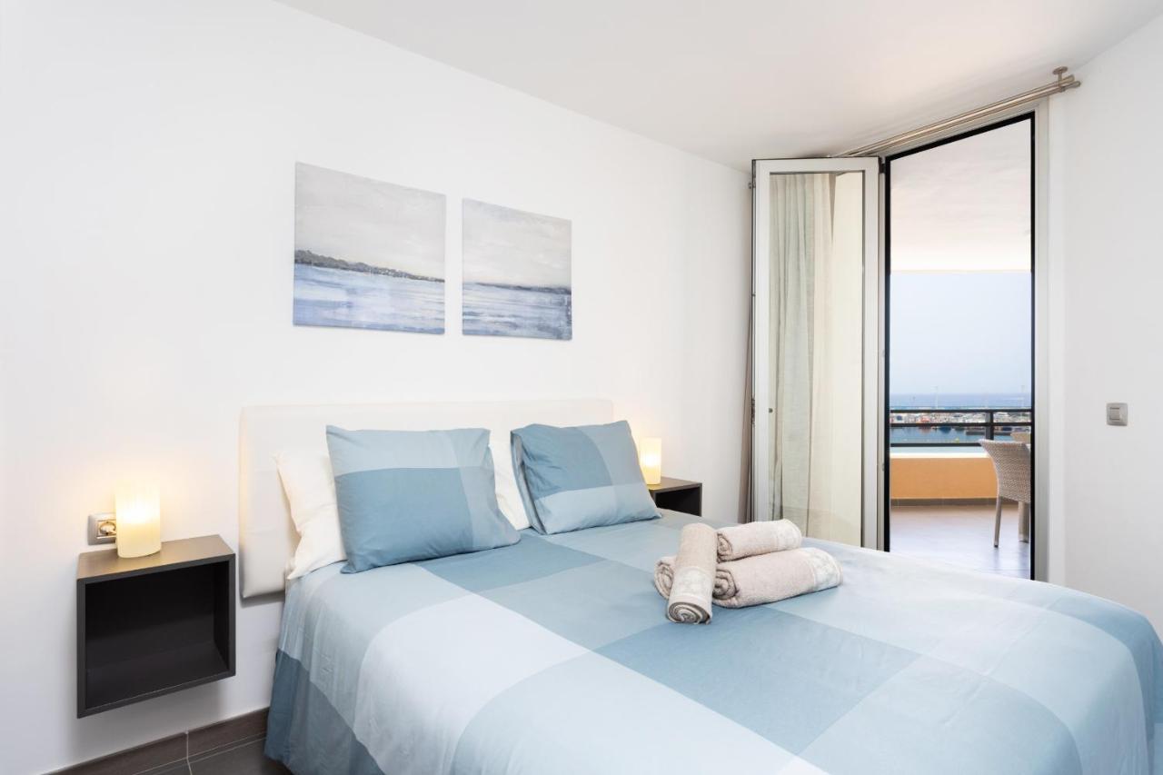 Апартаменты Frontline Penthouse With Heated Pool And Parking Лос Кристианос Экстерьер фото