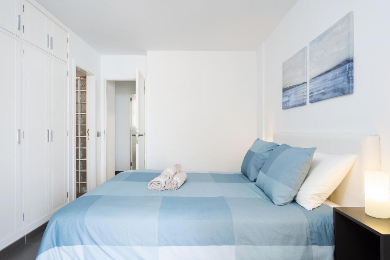 Апартаменты Frontline Penthouse With Heated Pool And Parking Лос Кристианос Экстерьер фото
